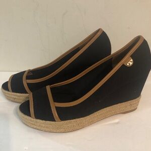 Tory Burch Black/Tan Majorca 85mm Wedges - Size 39.5